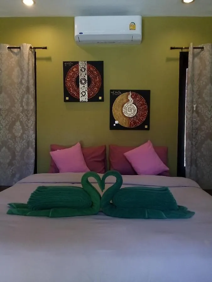 Villa Chaya Khao Lak 0*,